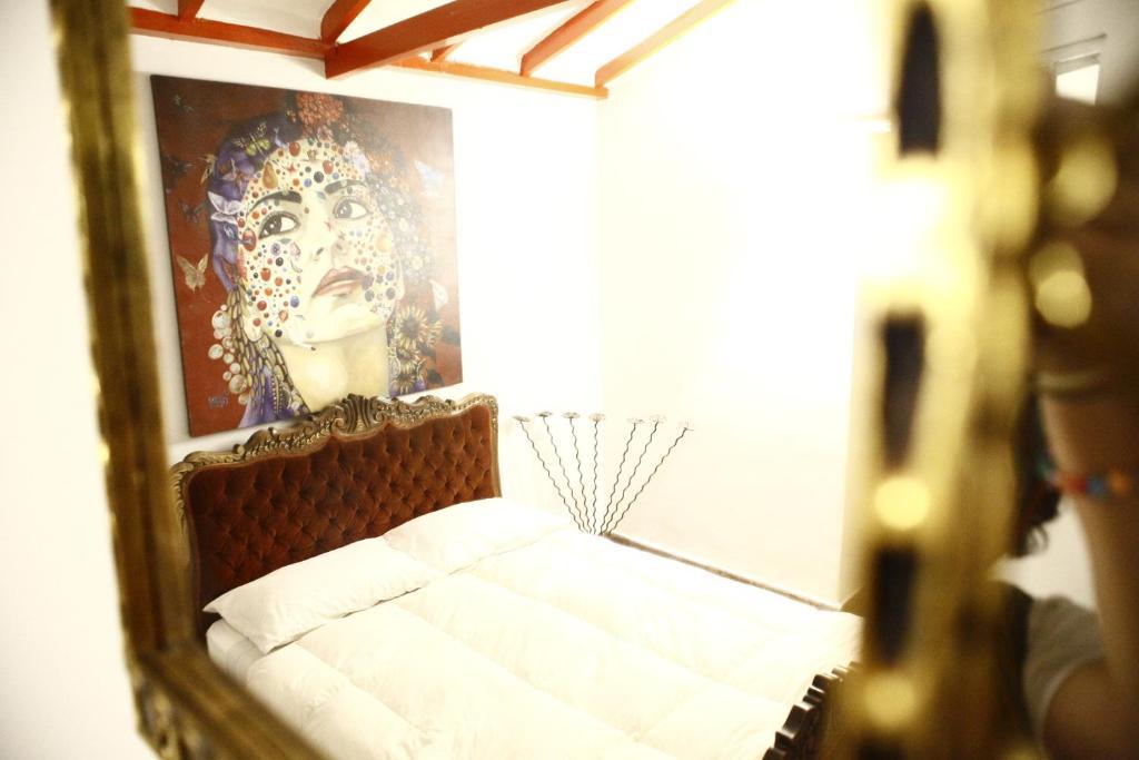 Buddha Hostel Medellin Exterior photo