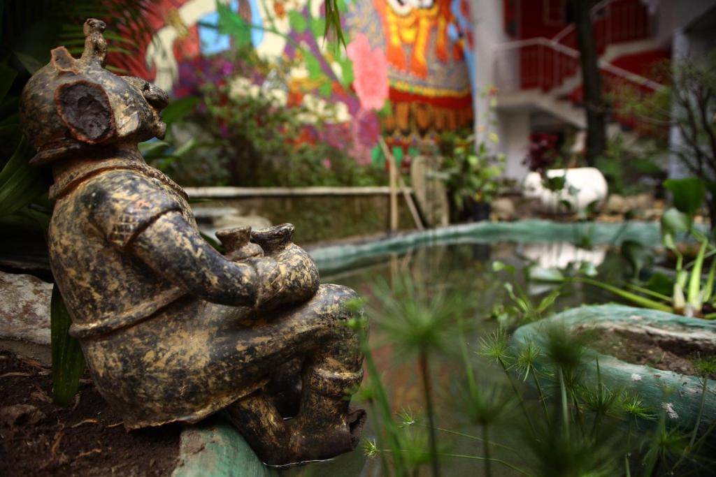 Buddha Hostel Medellin Exterior photo